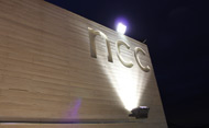 Foto nocturna del Nuevo Centro Cultural (Se abre en ventana nueva)