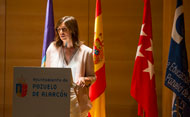 Almudena Ruiz, concejal de Educación en la ceremonia de graducación de los alumnos del CEPA (Se abre en ventana nueva)