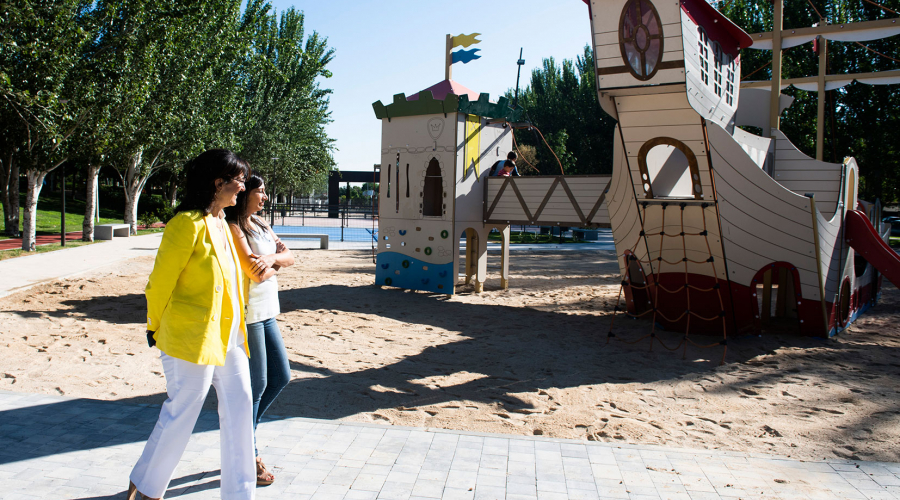 Juegos infantiles en el Camino de las Huertas