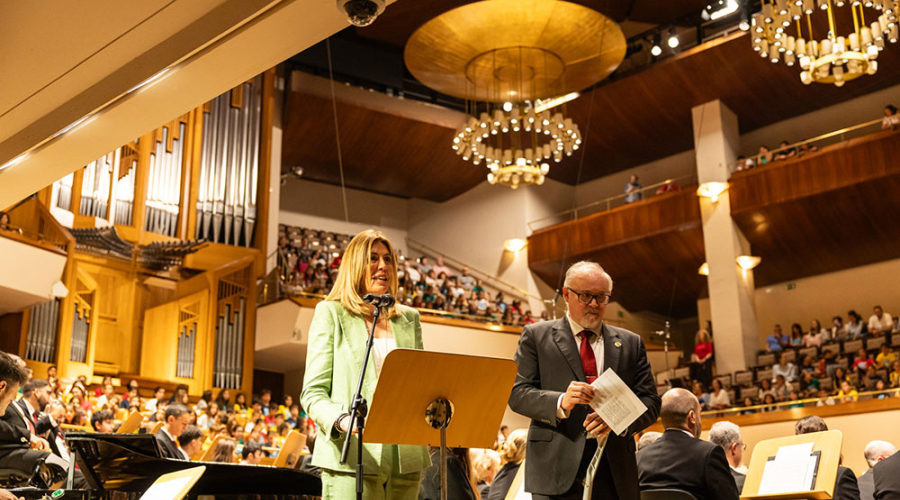La alcaldesa de Pozuelo, Paloma Tejero, en el concierto Pozuelo Canta