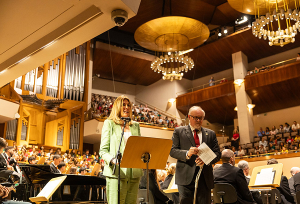 La alcaldesa de Pozuelo, Paloma Tejero, en el concierto Pozuelo Canta